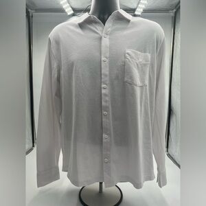 Men’s Fabletics The Dash Long Sleeve Button up size Large. Stretchy‎ material.
